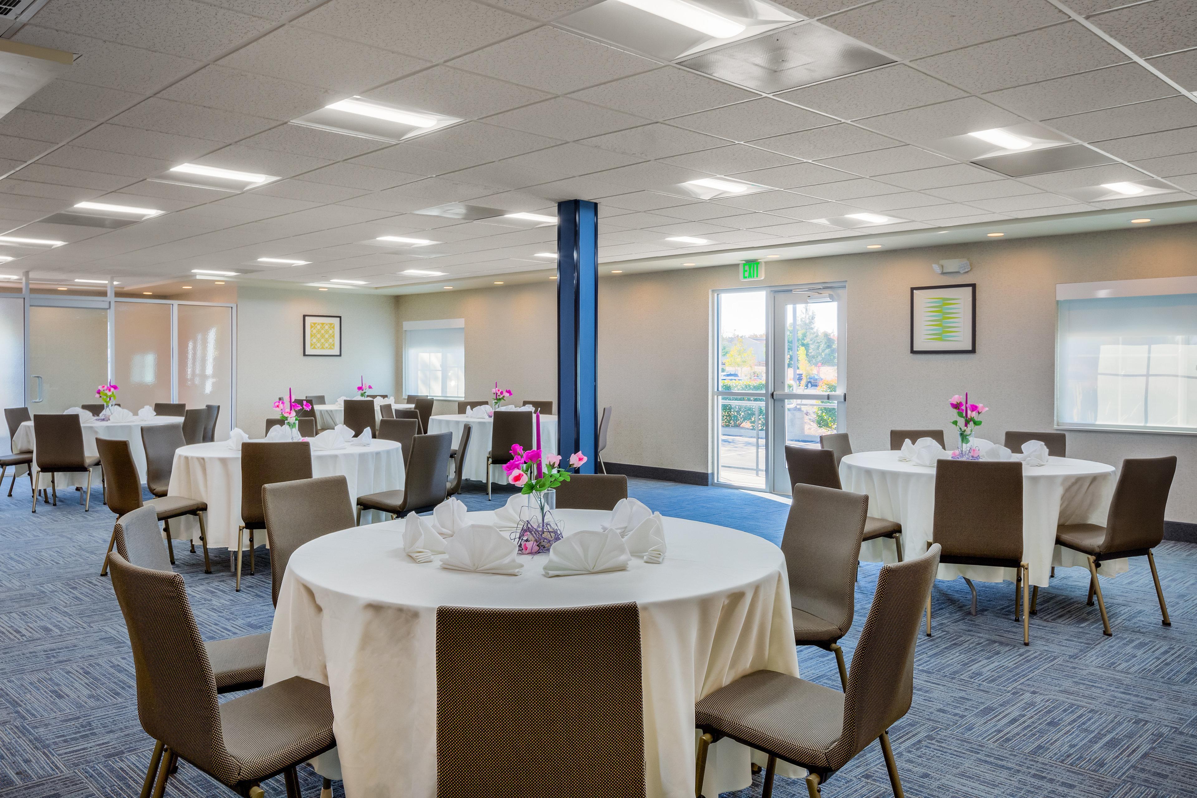 Holiday Inn Express Hotel & Suites Oroville Southwest, An Ihg Hotel Экстерьер фото